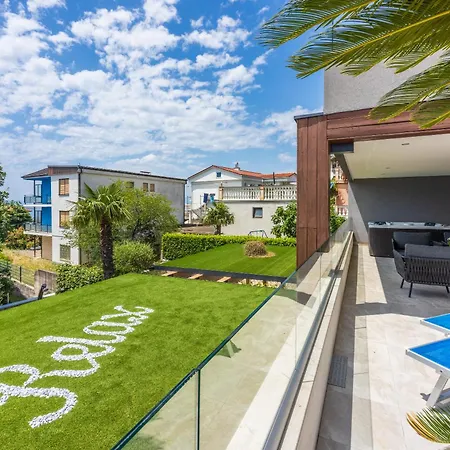 Relax Derossi * Crikvenica