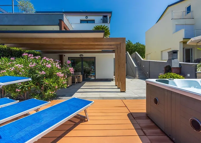 Relax Derossi アパート