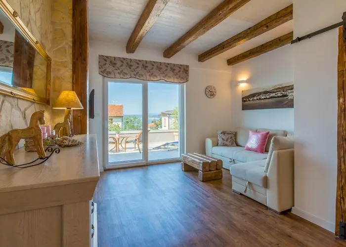 Relax Derossi アパート